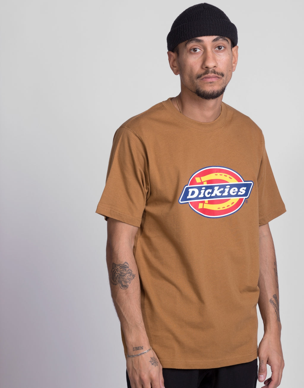 Horseshoe Tee