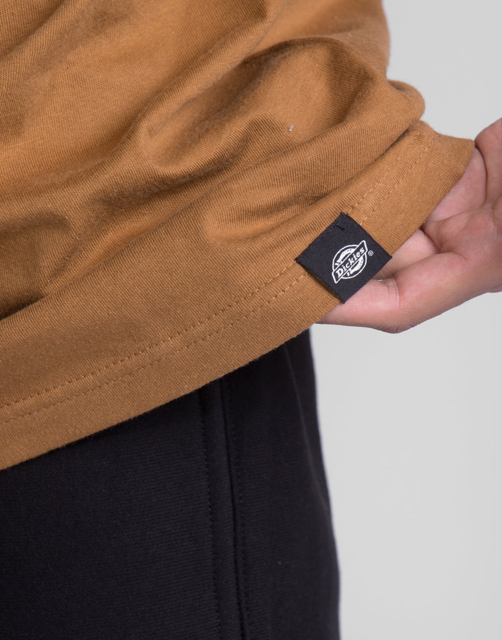 Horseshoe Tee