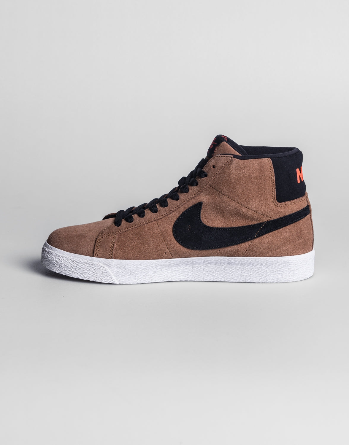 Zoom Blazer Mid