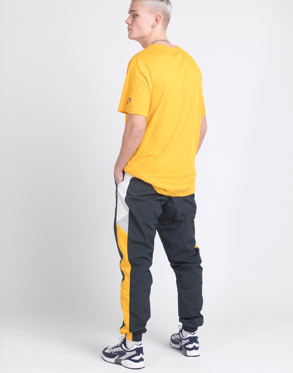 Woven Windrunner Signature Pant