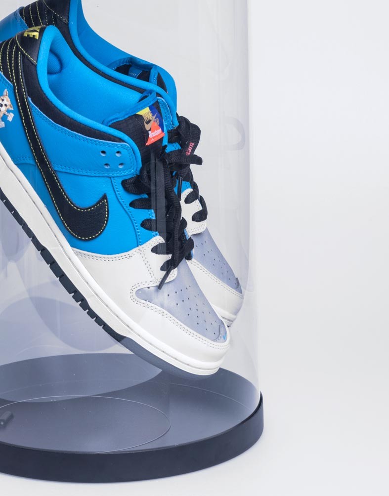 Sneakertube