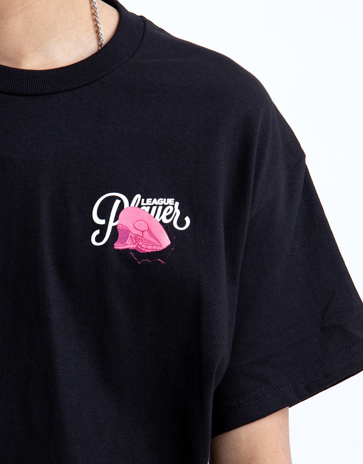 Face Hugger Tee