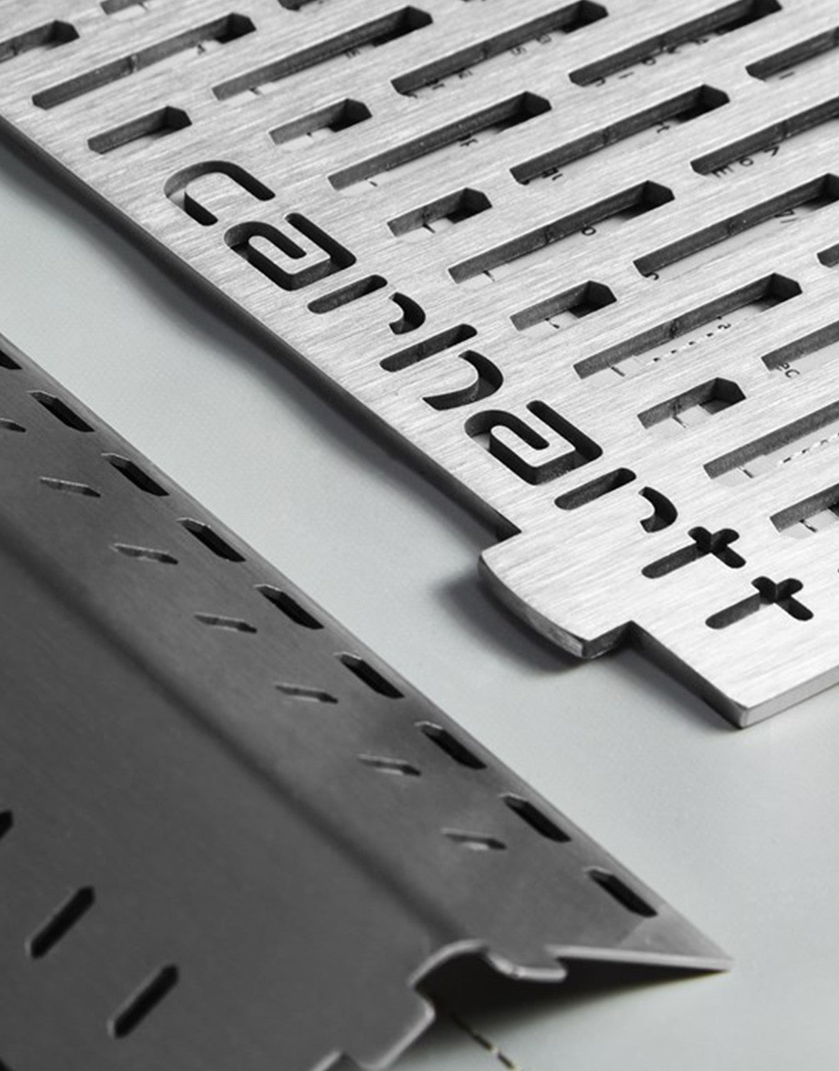 SKOTTI For Carhartt Grill Steel Silver