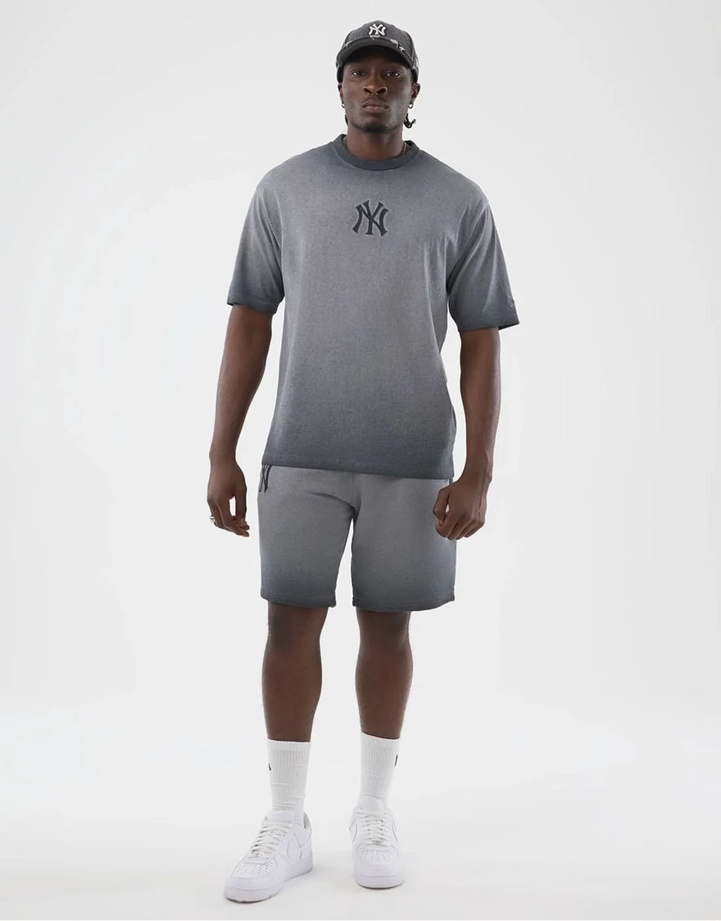 New York Yankees MLB Washed Logo T-Shirt